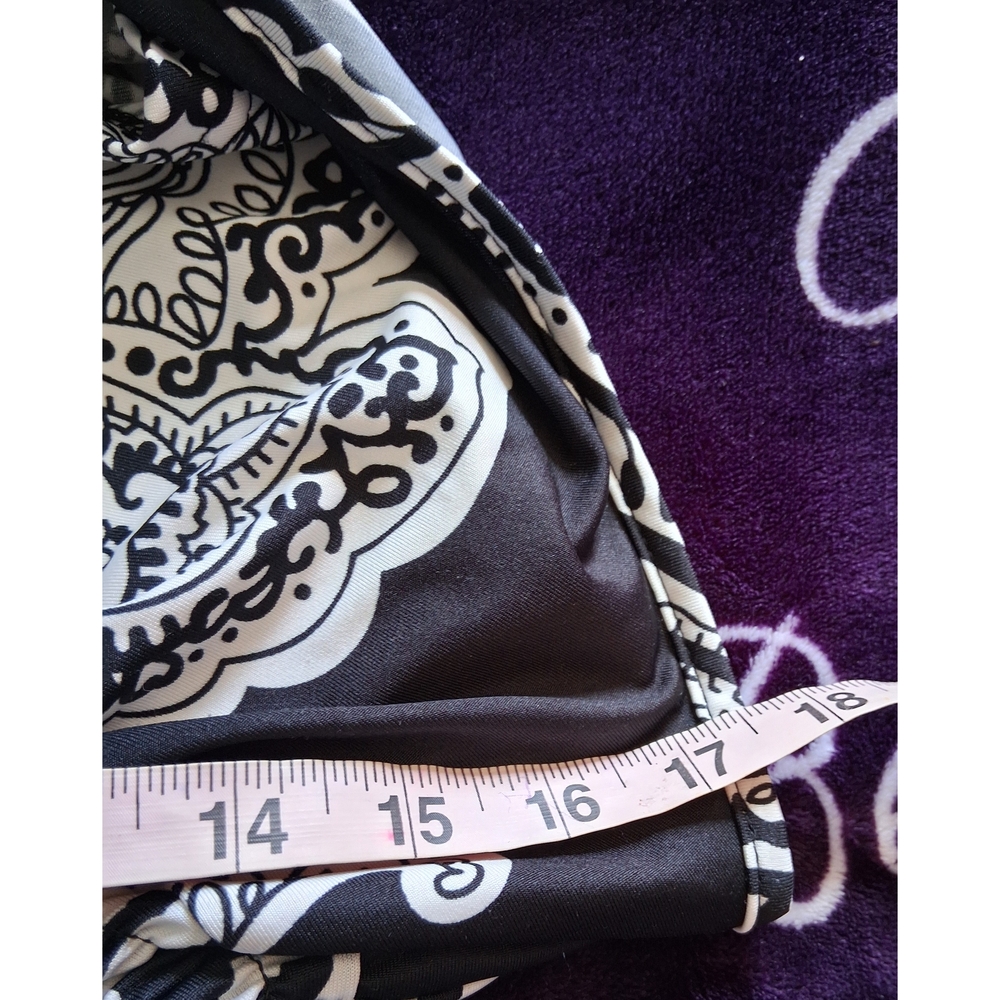 Vintage Black and White Paisley Maxi Dress - Picture 6 of 8
